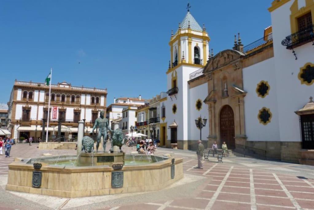 Casa La Puerta De Ronda Leilighet Cuevas del Becerro Eksteriør bilde